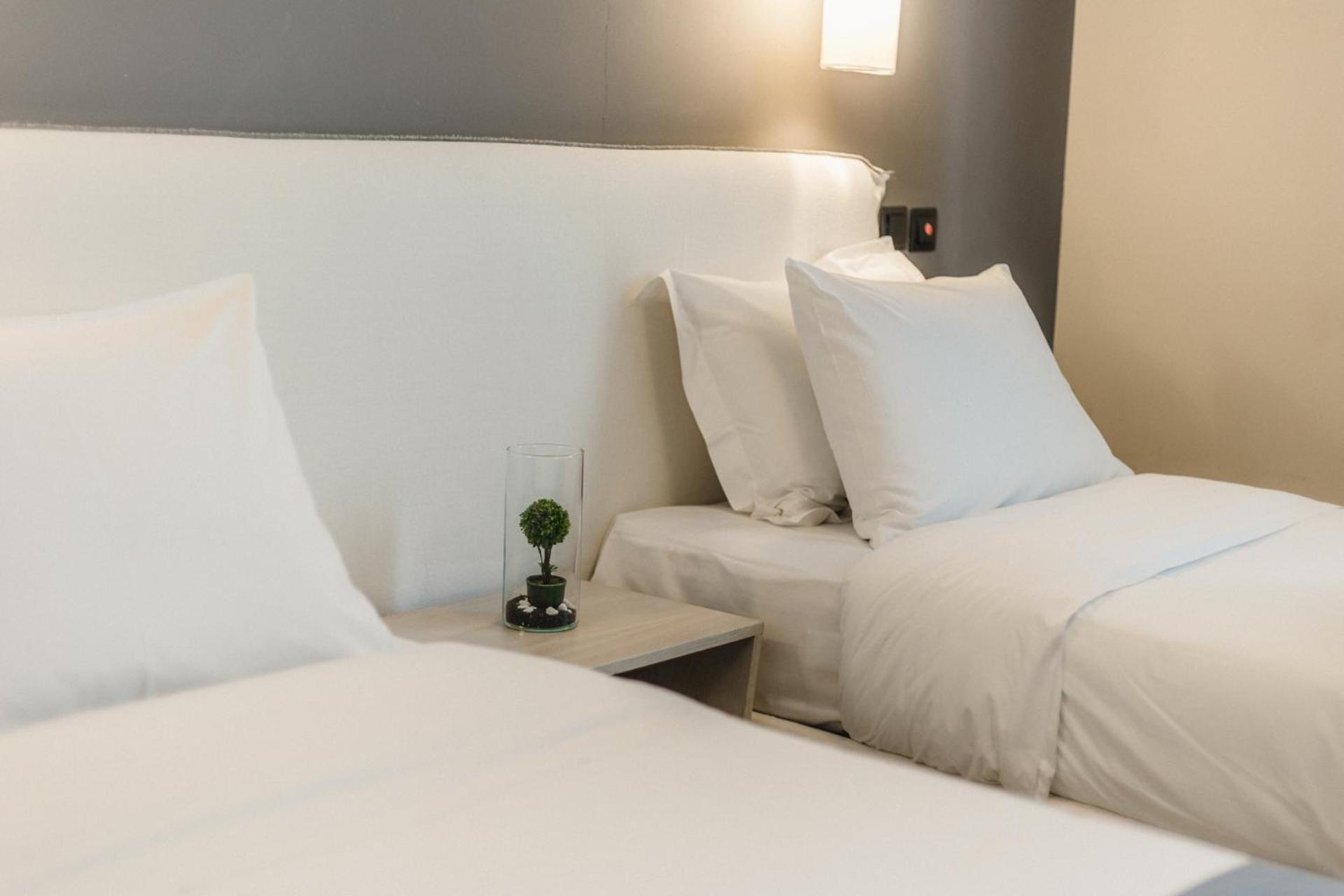 Infinity Hotel Gytheio エクステリア 写真